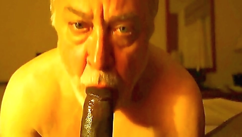 Amateur interracial big cock scene with a big cock girl