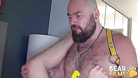 Boy and her big dick gets licked and bonked by the porn star