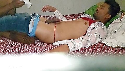 Step brother fucks his sister in bed in amateur porn
